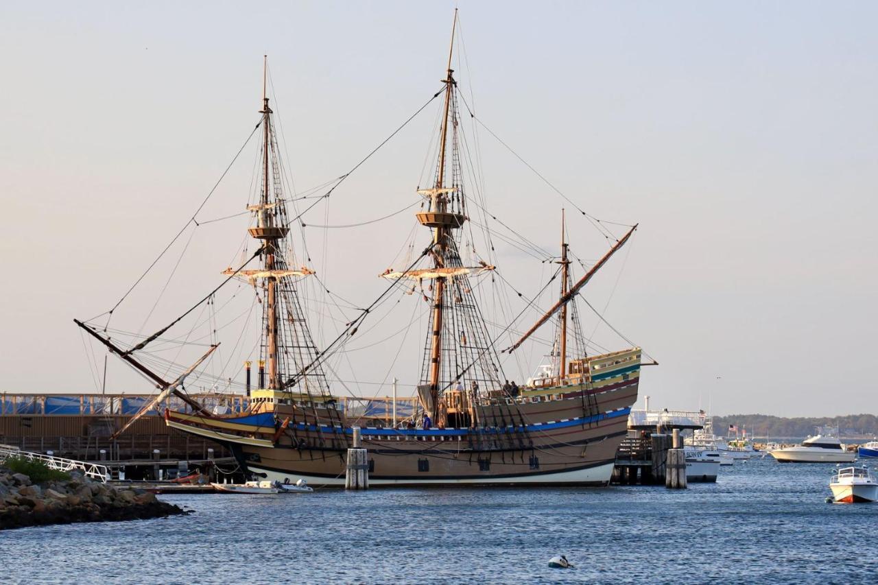 Harbourtown Suites On Plymouth Harbor Екстериор снимка