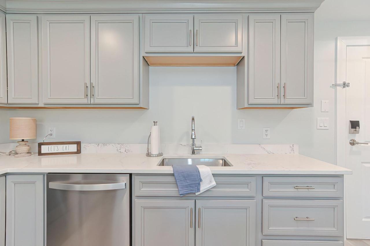 Harbourtown Suites On Plymouth Harbor Екстериор снимка