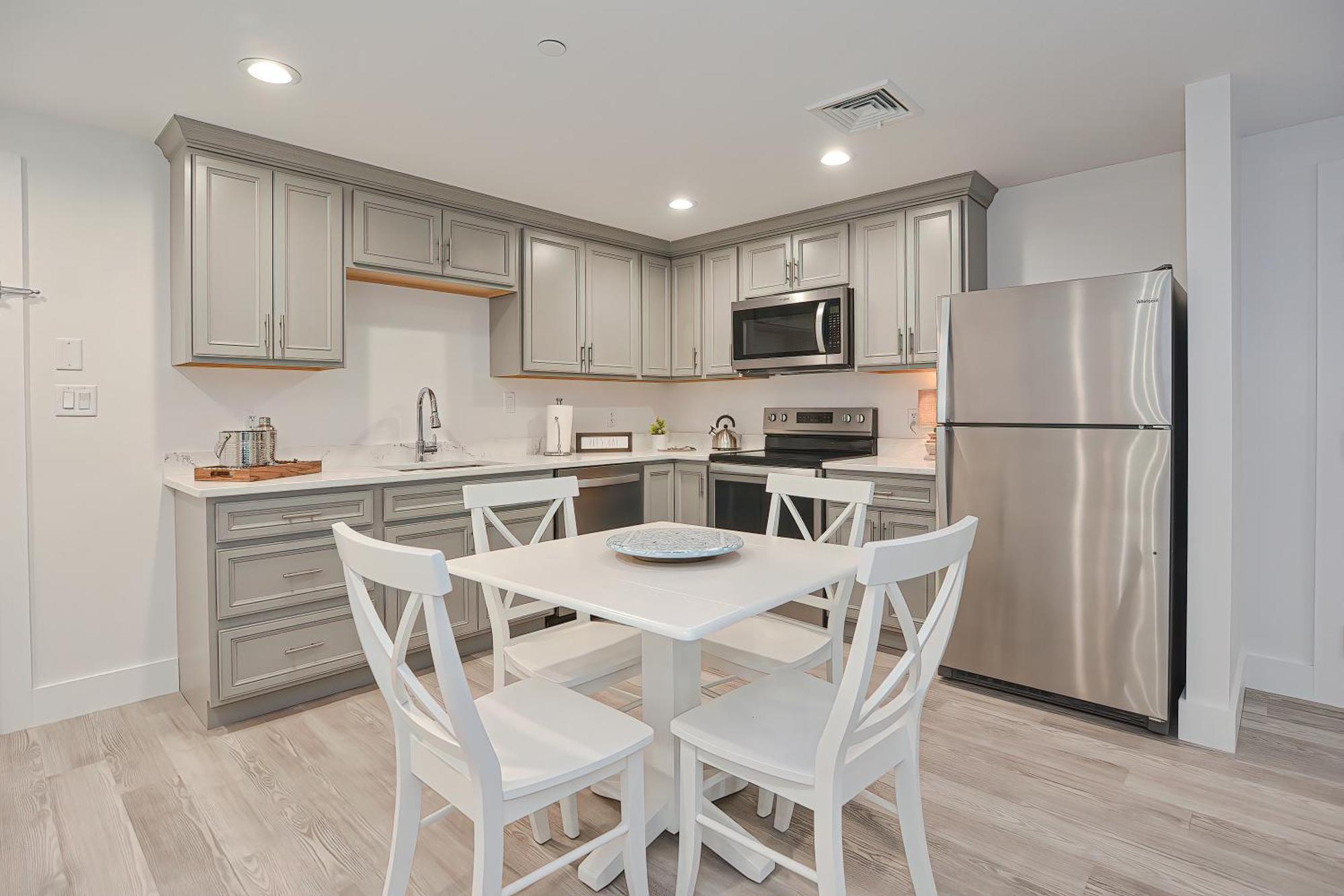 Harbourtown Suites On Plymouth Harbor Екстериор снимка