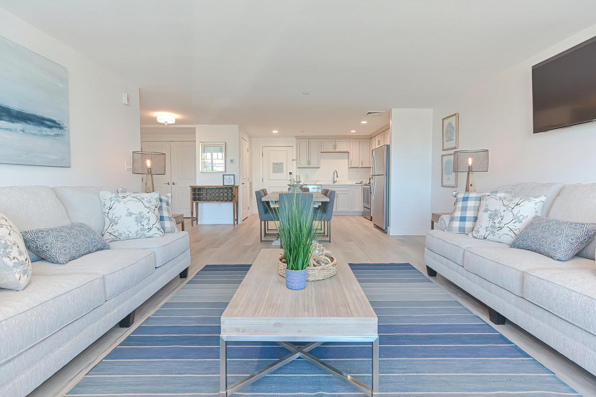 Harbourtown Suites On Plymouth Harbor Екстериор снимка
